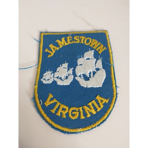 Vintage Jamestown Virgina Tall Ships Shield Cloth Patch Unsewn BIS - Picture 1 of 2